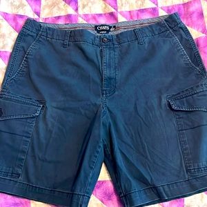 Men’s Chaps Cargo Shorts. Waist Size 38.